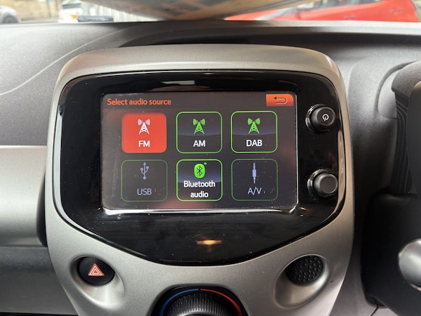 Used Peugeot 108 2017 for sale - 76286992: Photo 24