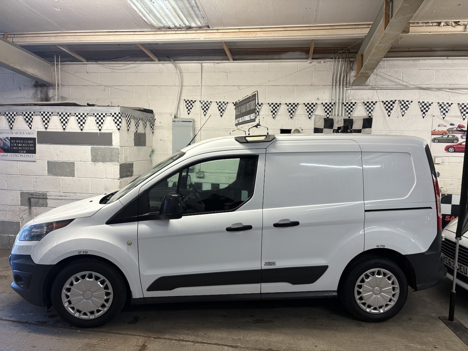 Used Ford Transit Connect 2017 for sale - 78131616: Photo 3