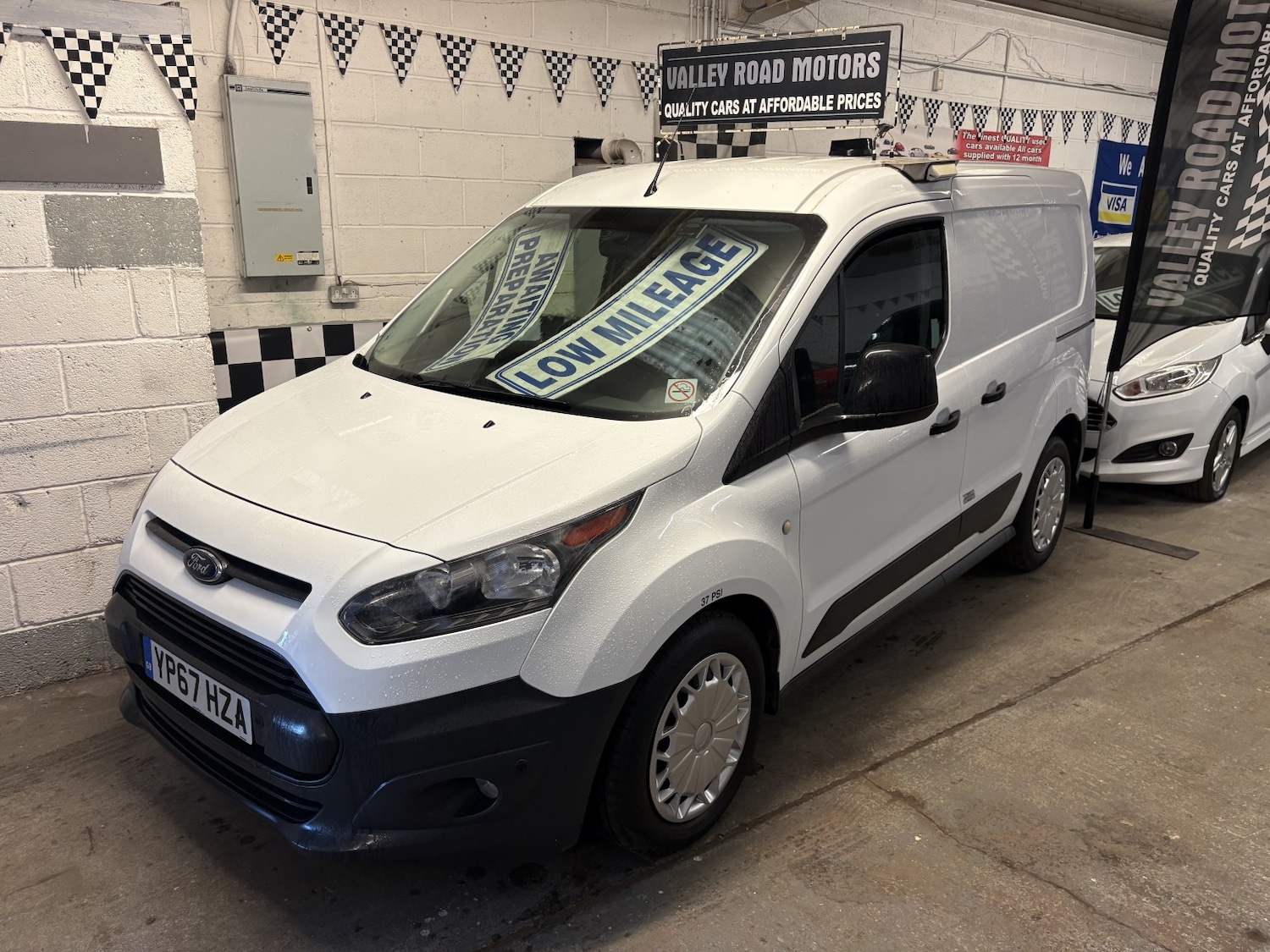 Used Ford Transit Connect 2017 for sale - 78131616: Photo 4
