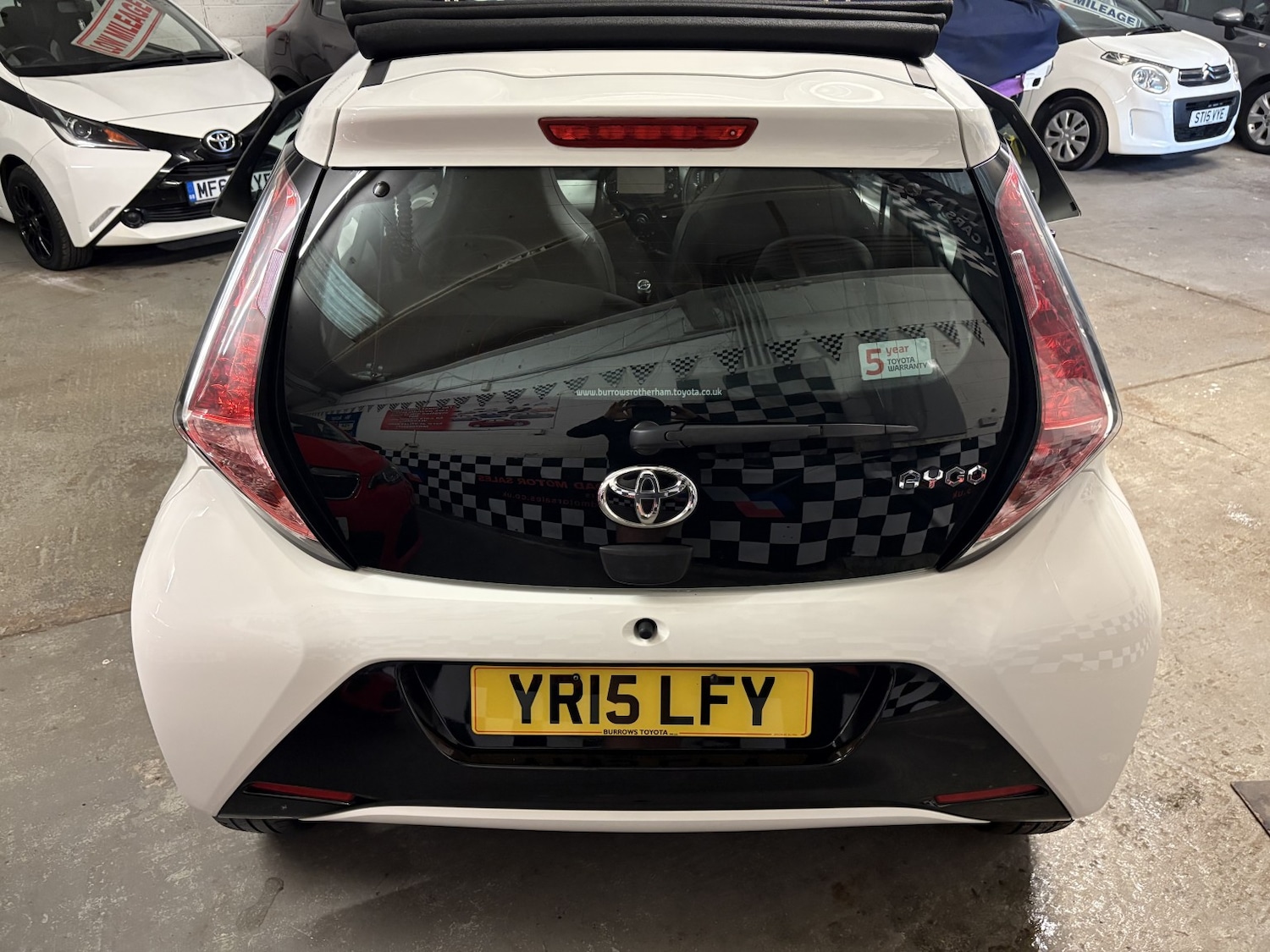 Used Toyota AYGO 2015 for sale - 76769620: Photo 14