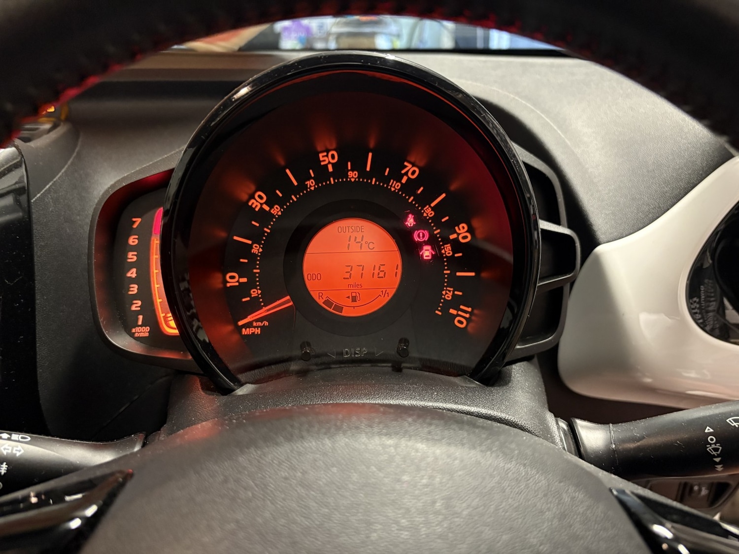 Used Toyota AYGO 2015 for sale - 76769620: Photo 29