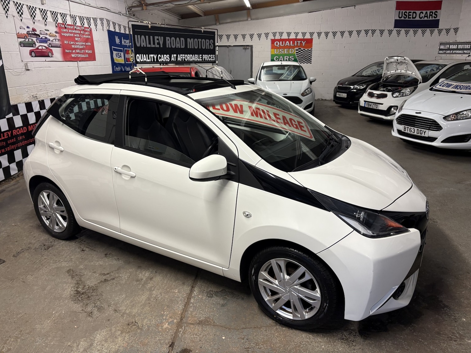 Used Toyota AYGO 2015 for sale - 76769620: Photo 3