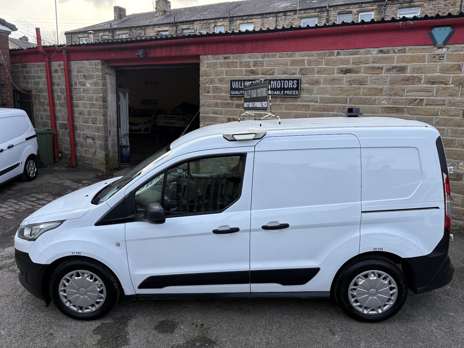 Used Ford Transit Connect 2018 for sale - 78131610: Photo 4