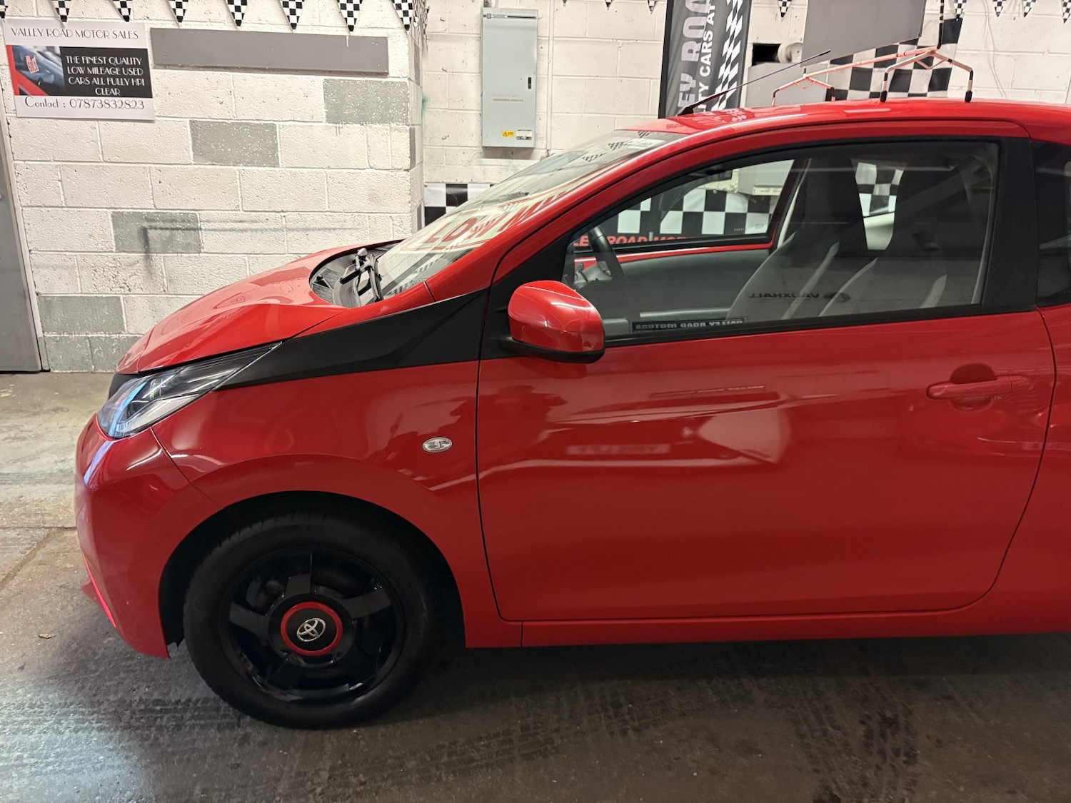 Used Toyota AYGO 2016 for sale - 76559943: Photo 12