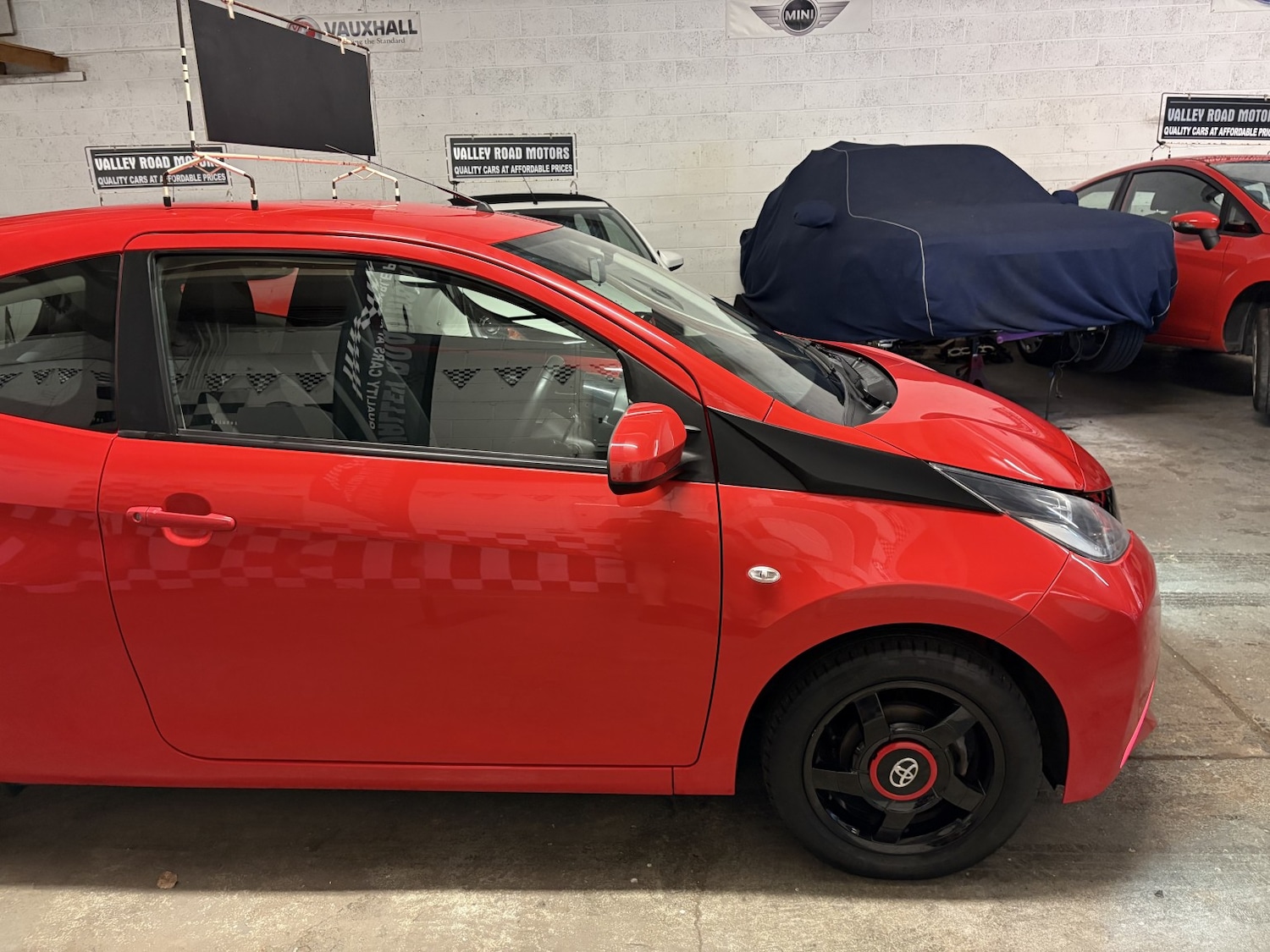 Used Toyota AYGO 2016 for sale - 76559943: Photo 15