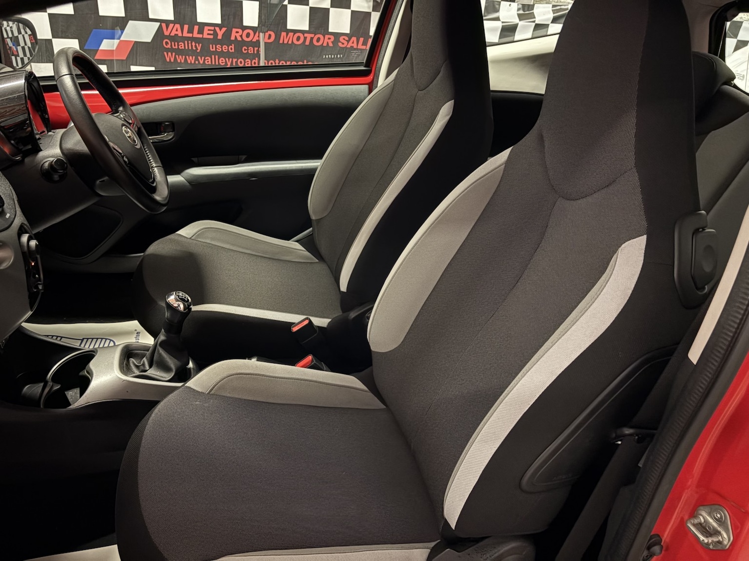 Used Toyota AYGO 2016 for sale - 76559943: Photo 25