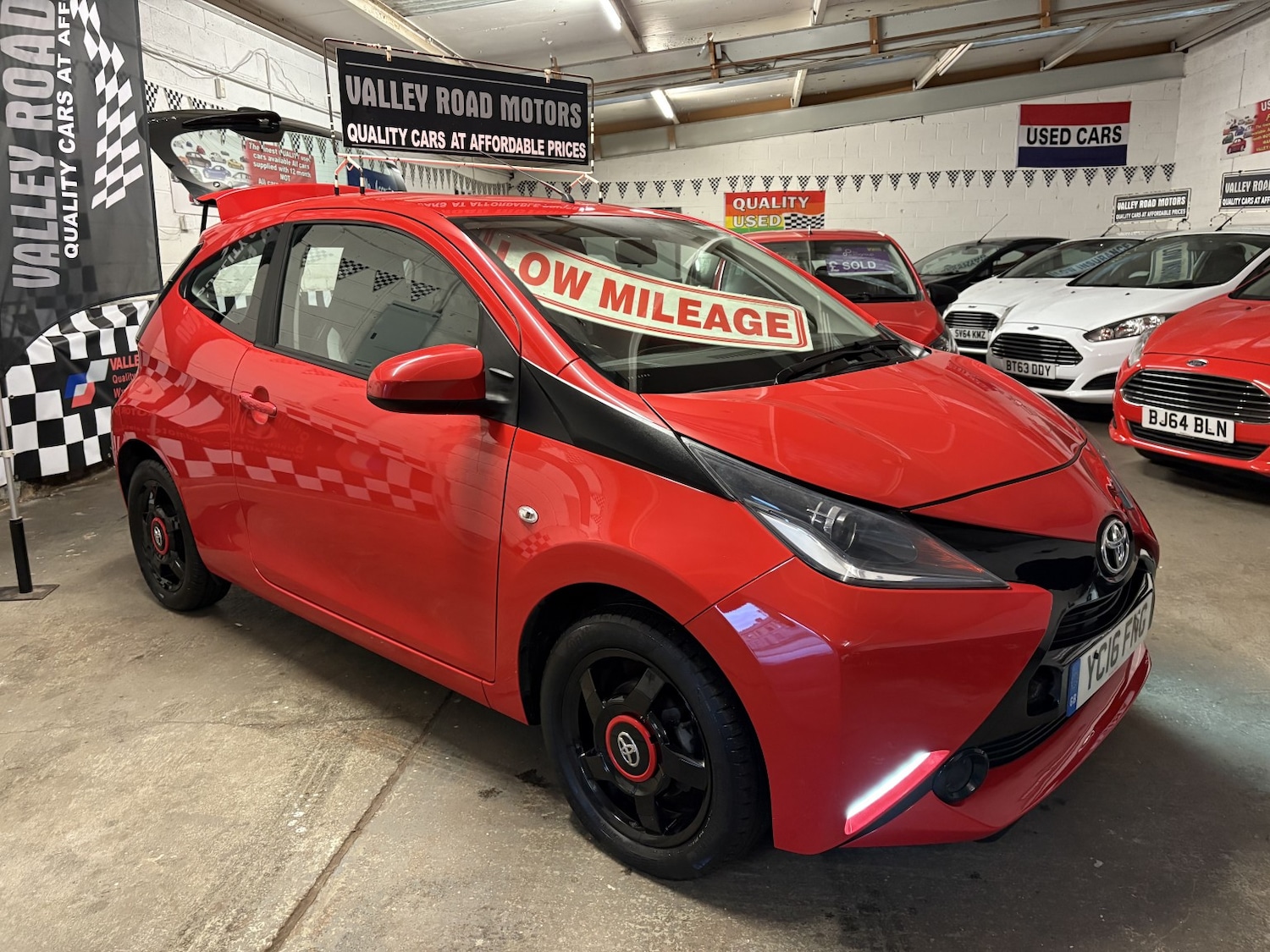 Used Toyota AYGO 2016 for sale - 76559943: Photo 6