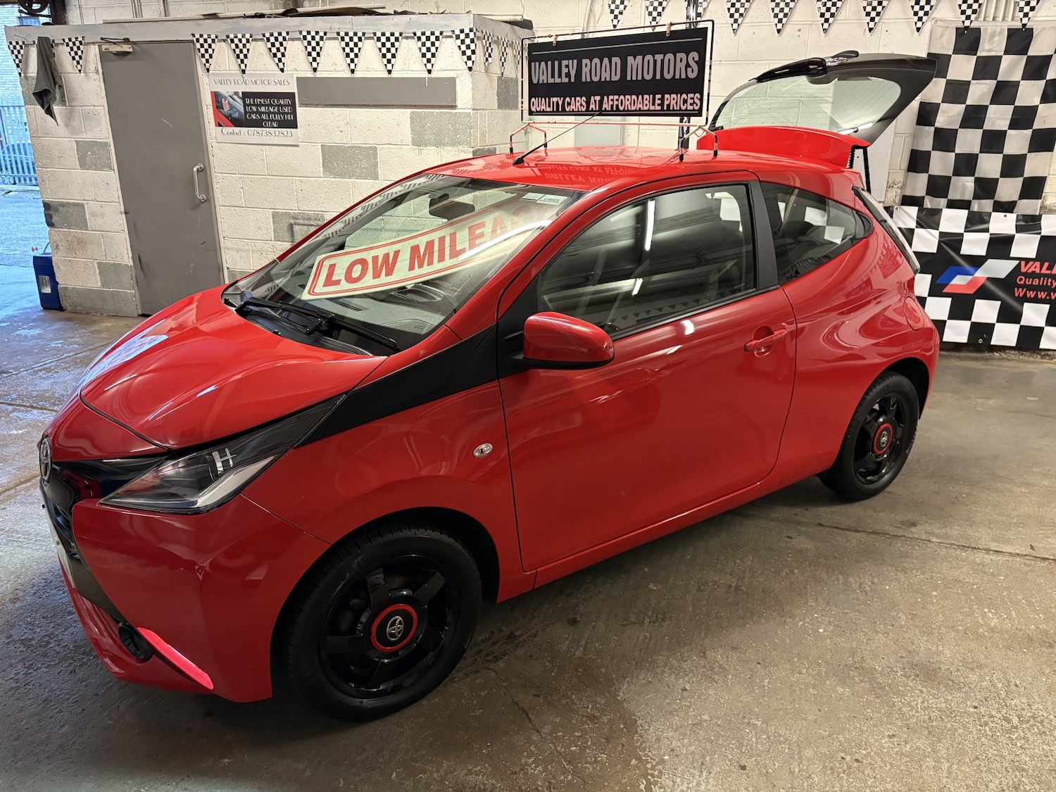 Used Toyota AYGO 2016 for sale - 76559943: Photo 8