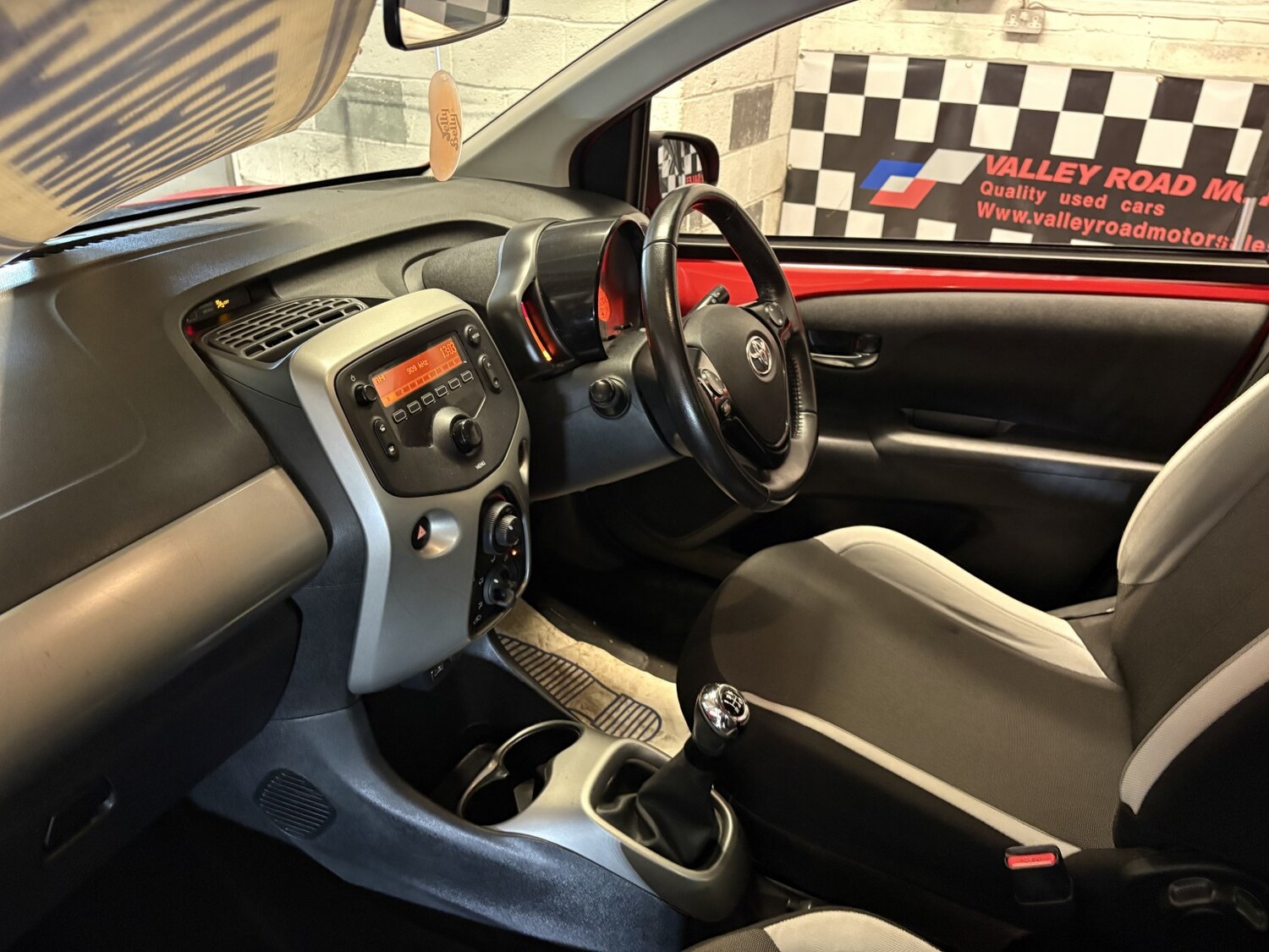 Used Toyota AYGO 2016 for sale - 78131588: Photo 29