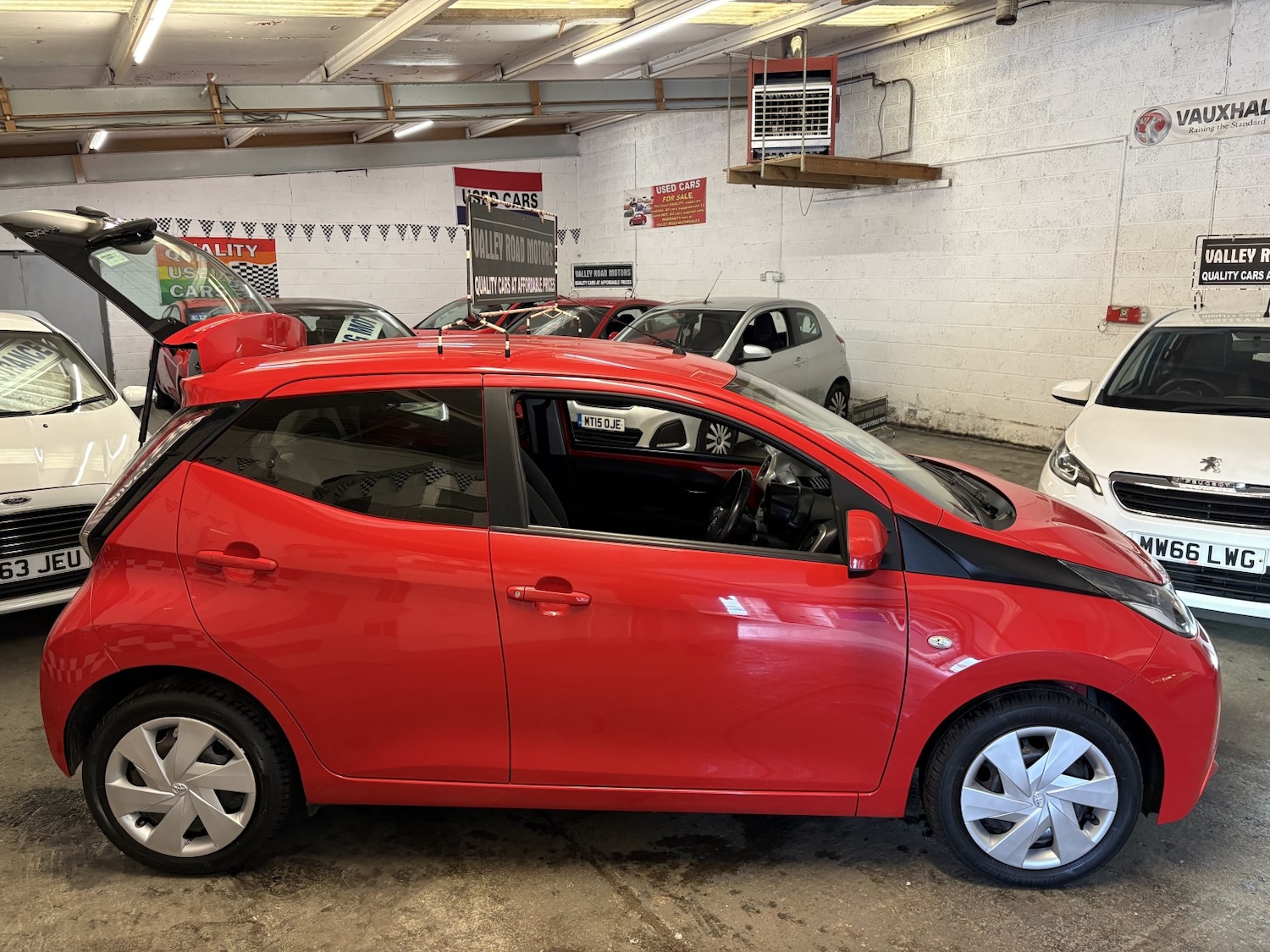Used Toyota AYGO 2016 for sale - 78131588: Photo 4