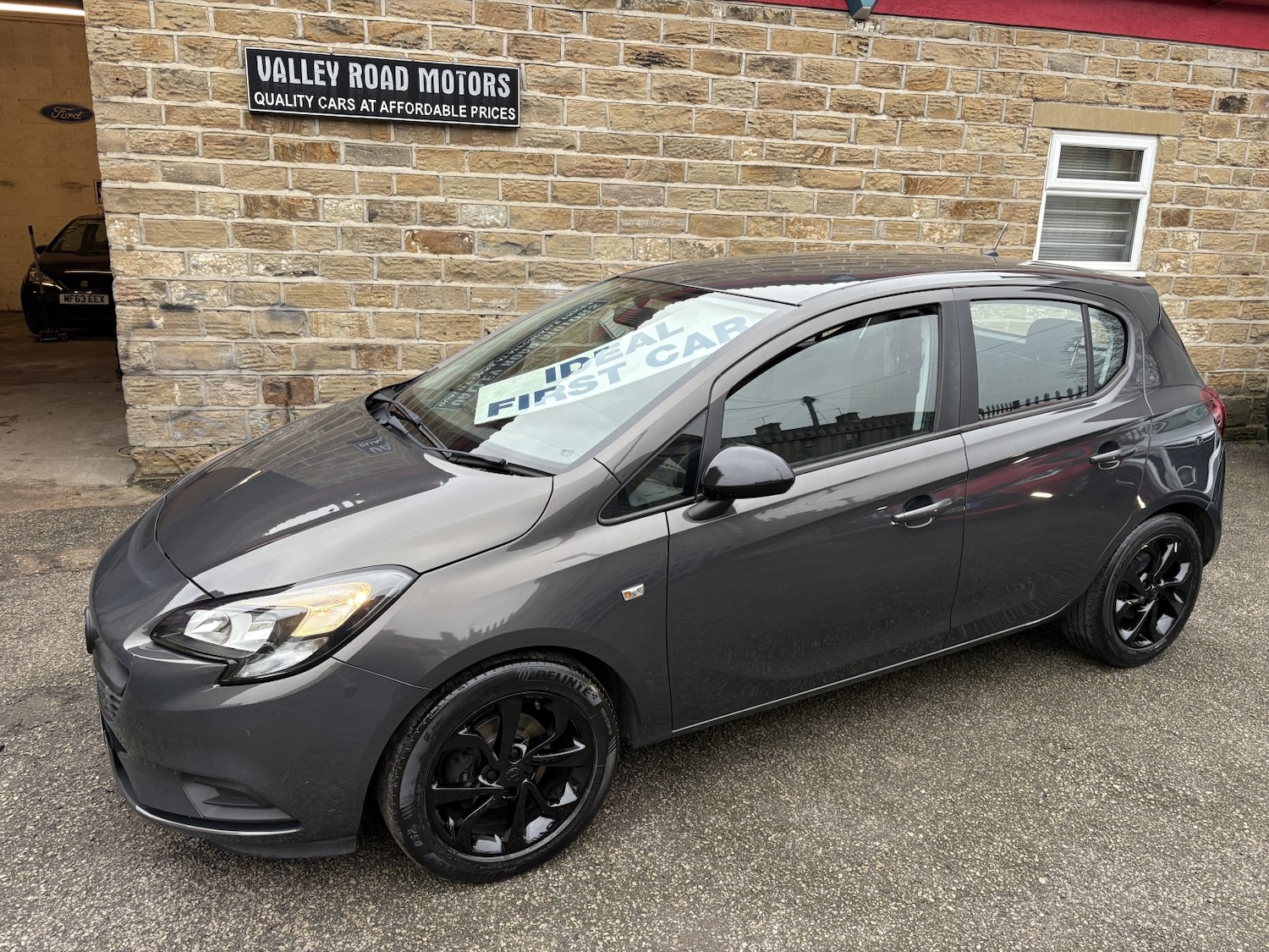 Used Vauxhall Corsa 2015 for sale - 77590090: Photo 2