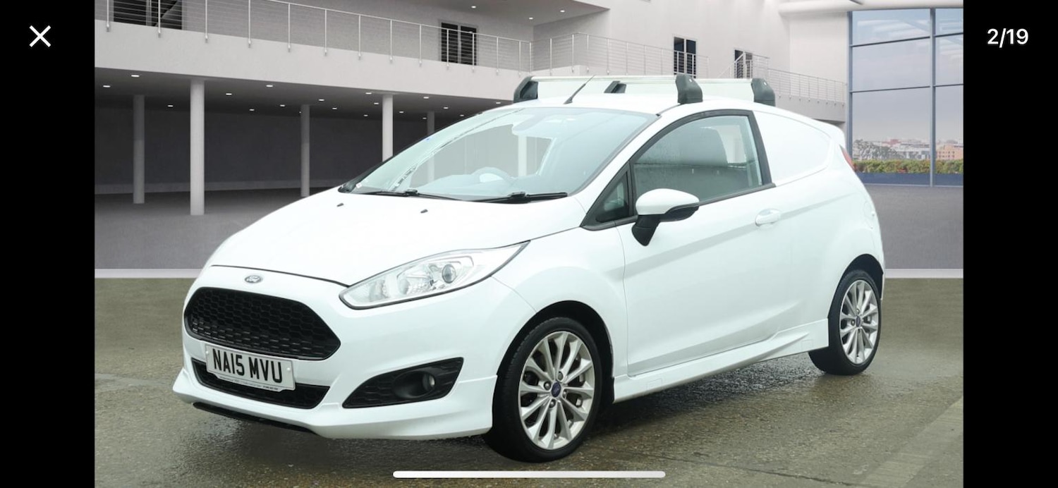 Used Ford Fiesta 2015 for sale - 77558601: Photo 2
