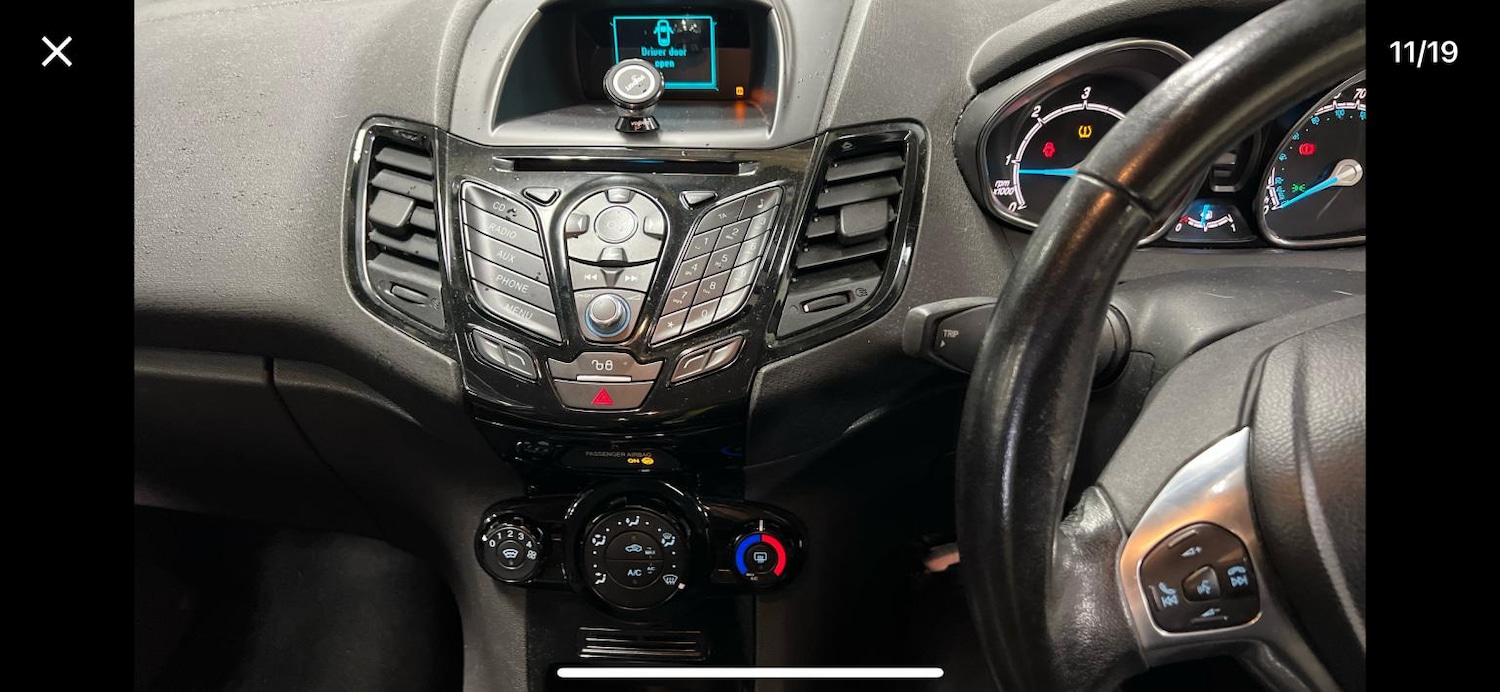 Used Ford Fiesta 2015 for sale - 77558601: Photo 7