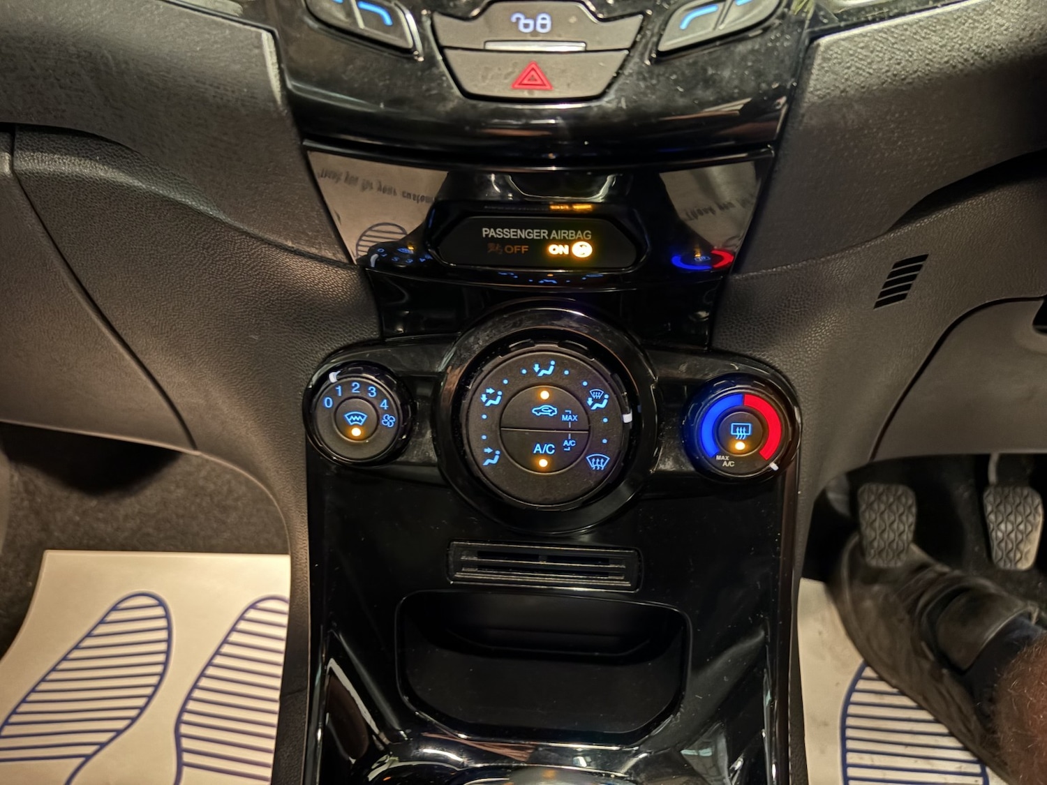 Used Ford Fiesta 2016 for sale - 76412235: Photo 26