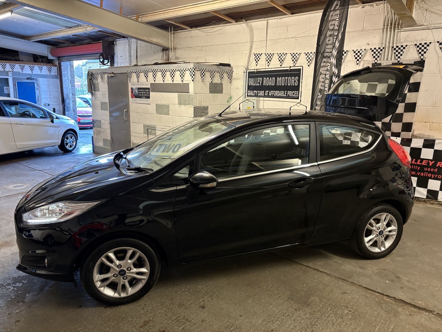 Used Ford Fiesta 2016 for sale - 76412235: Photo 7
