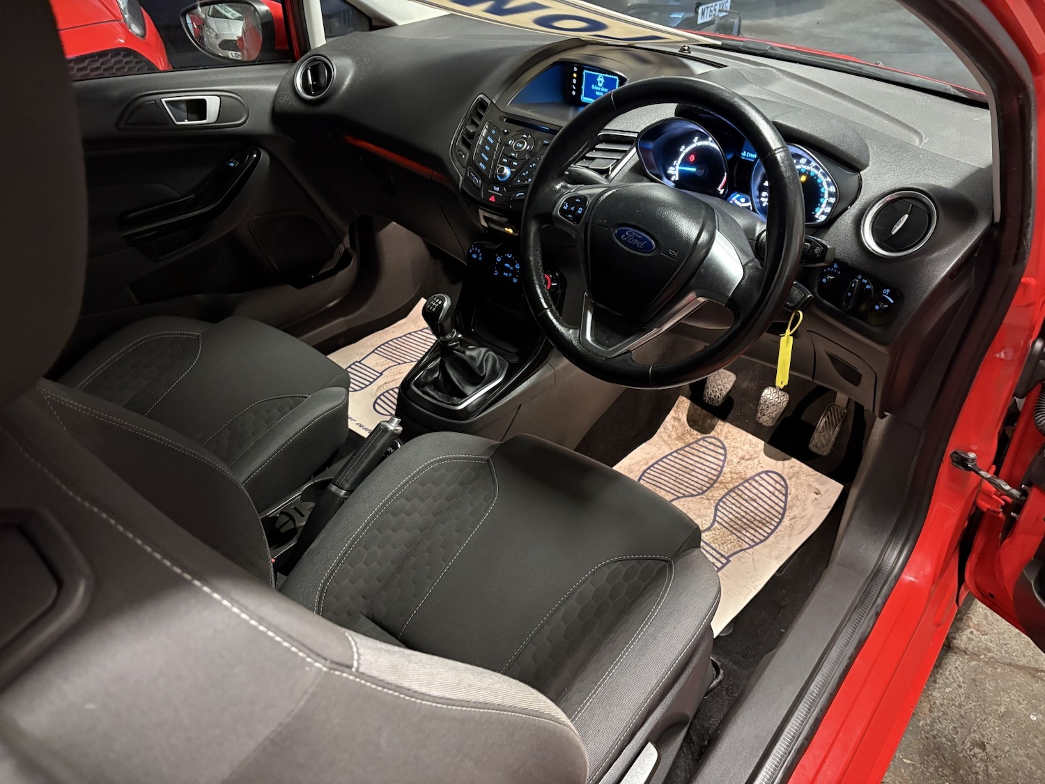 Used Ford Fiesta 2015 for sale - 77363633: Photo 16