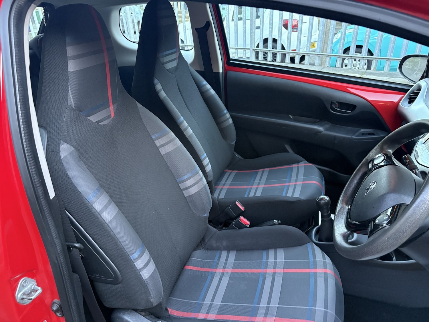 Used Peugeot 108 2015 for sale - 76918459: Photo 9