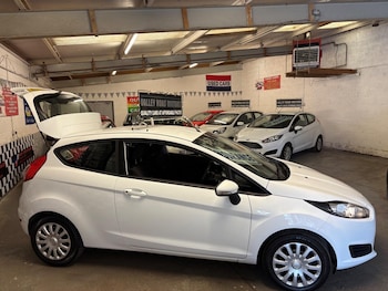 Used Ford Fiesta 2014 for sale - 75862143: Photo