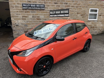 2014 - 1.0 VVT-i x-cite 5-Door