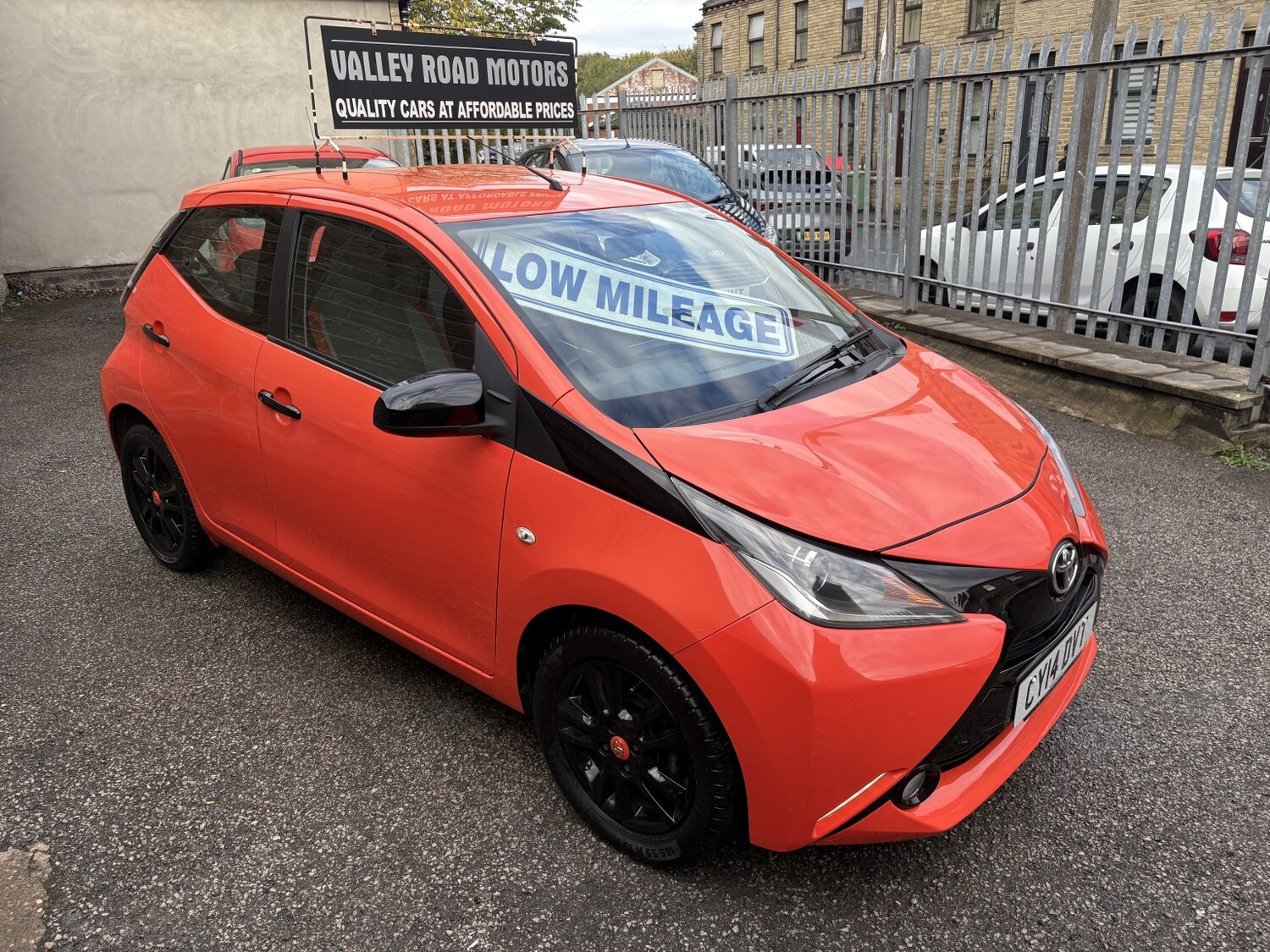 Used Toyota AYGO 2014 for sale - 76334775: Photo 4