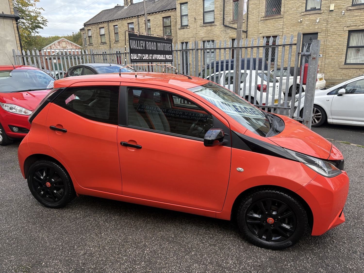 Used Toyota AYGO 2014 for sale - 76334775: Photo 6