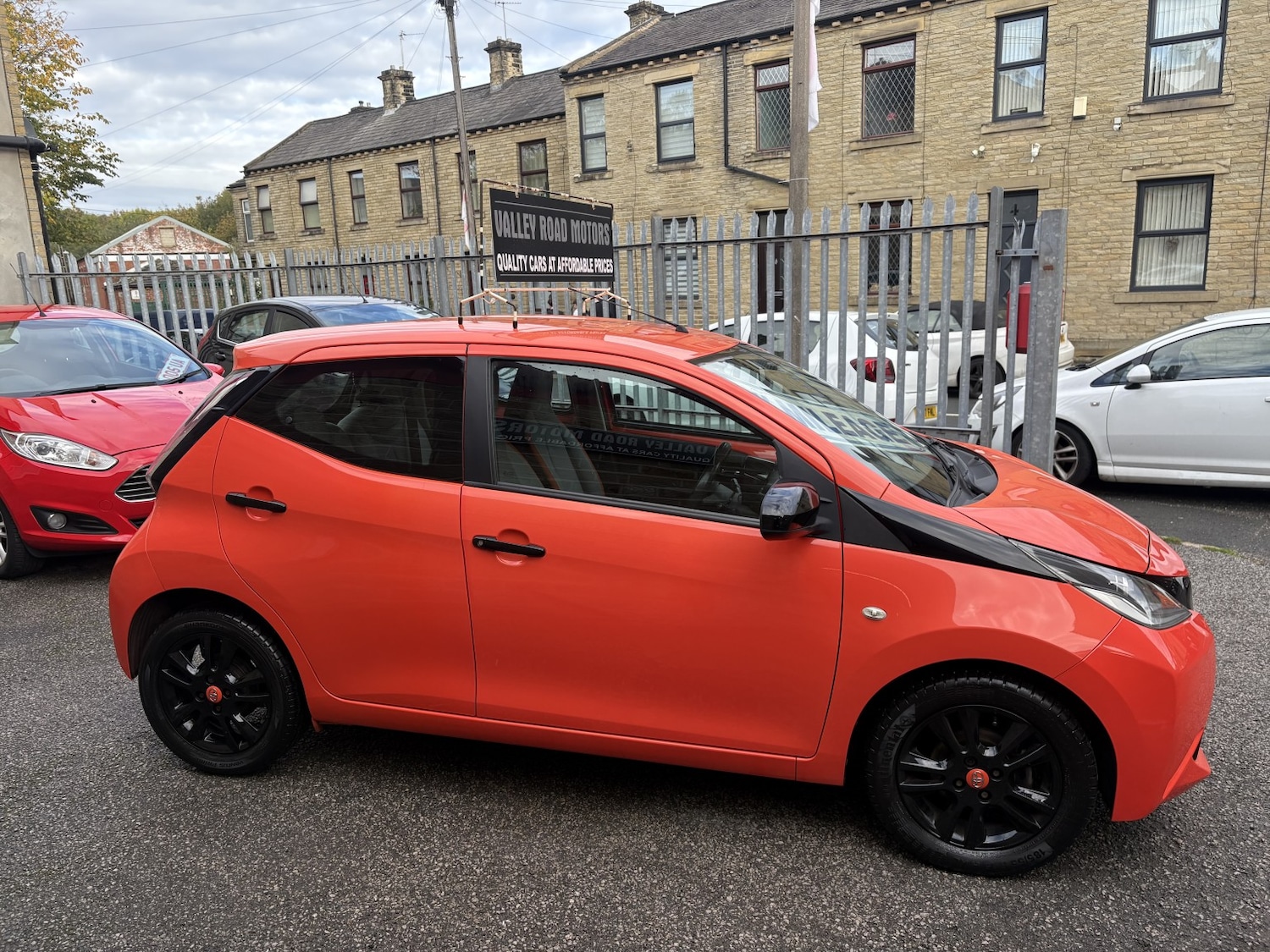 Used Toyota AYGO 2014 for sale - 76334775: Photo 7