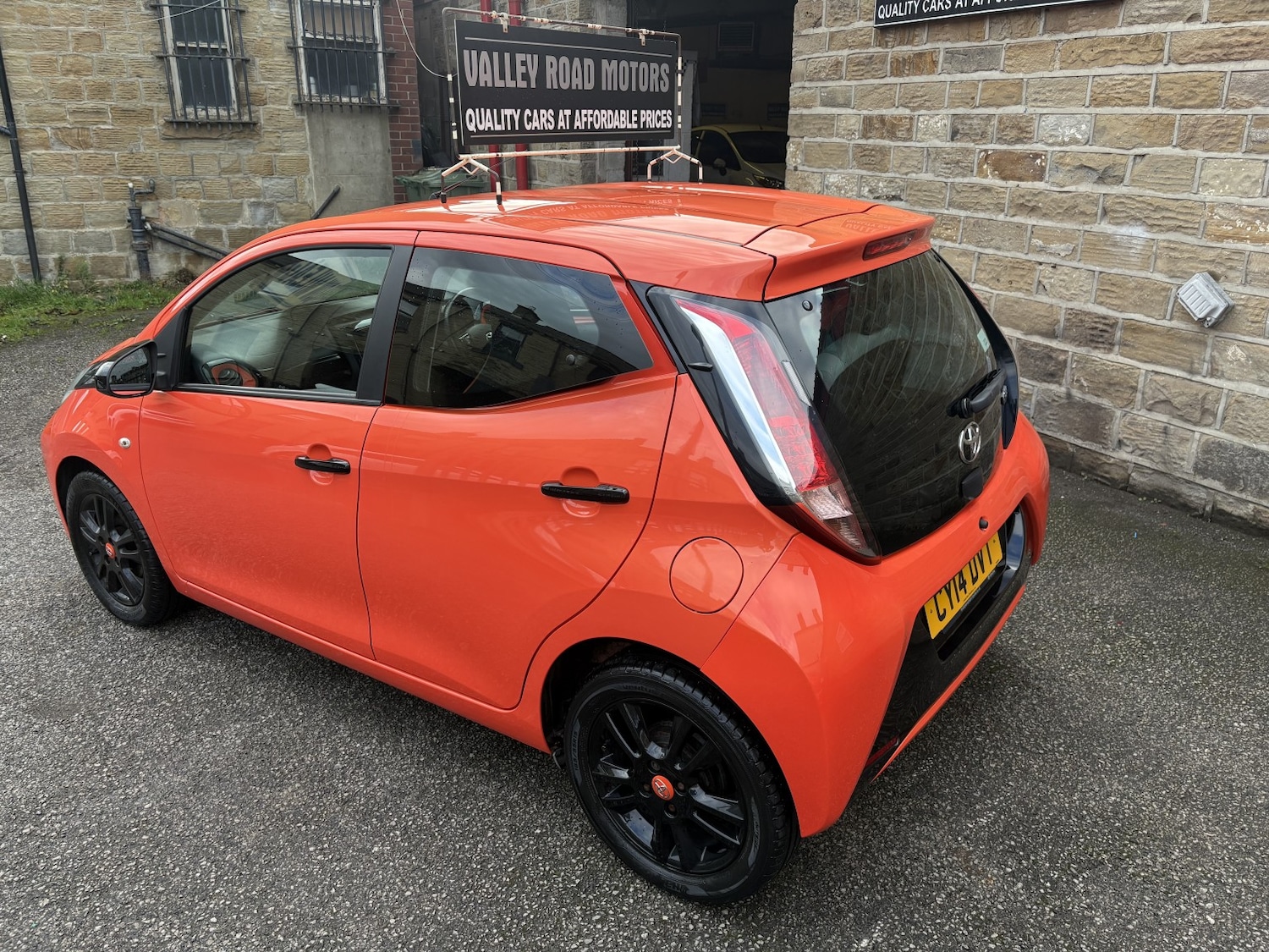 Used Toyota AYGO 2014 for sale - 76334775: Photo 8