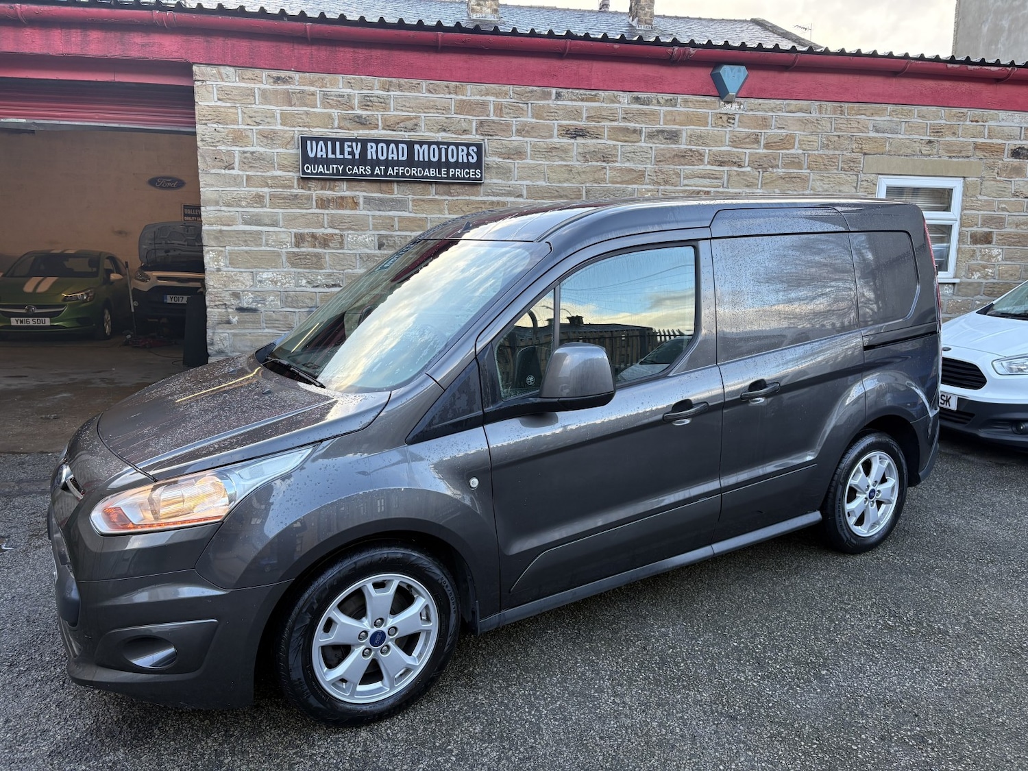 Used Ford Transit Connect 2015 for sale - 78131585: Photo 2