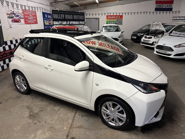 Used Toyota AYGO 2015 for sale - 76299099: Photo 3