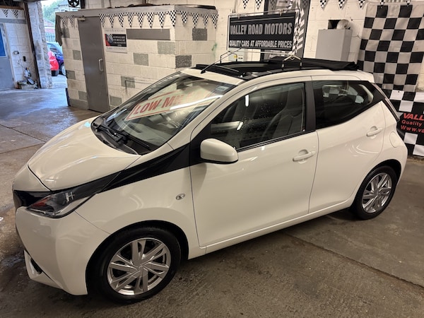 Used Toyota AYGO 2015 for sale - 76299099: Photo 7