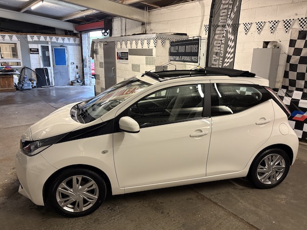 Used Toyota AYGO 2015 for sale - 76299099: Photo 8