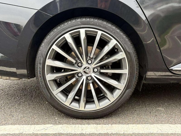 Used Skoda Superb 2019 for sale - 76131542: Photo 32