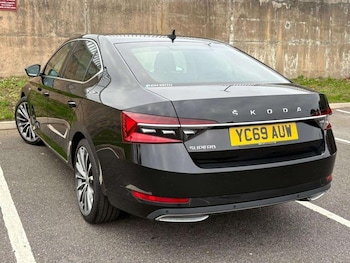 Used Skoda Superb 2019 for sale - 76131542: Photo 3