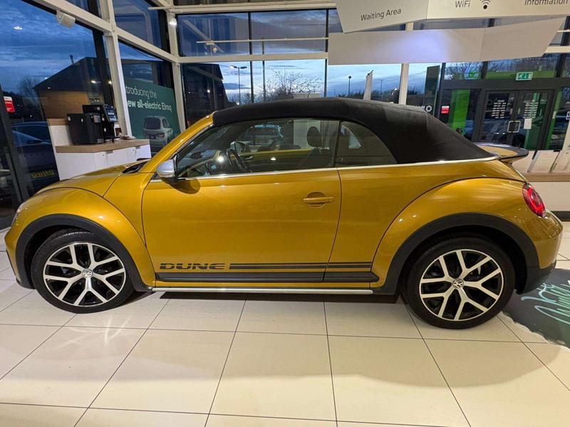 Used Volkswagen Beetle 2017 for sale - 77225785: Photo 16