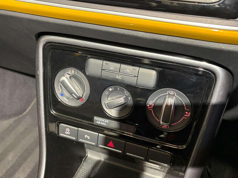 Used Volkswagen Beetle 2017 for sale - 77225785: Photo 23