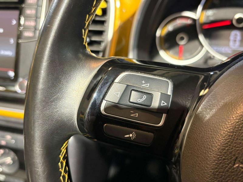 Used Volkswagen Beetle 2017 for sale - 77225785: Photo 30