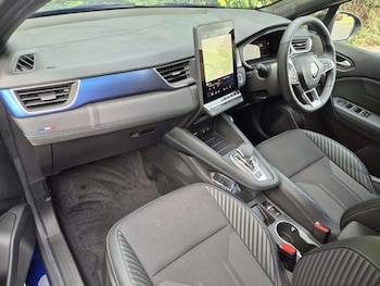 Used Renault Captur 2024 for sale - 78513532: Photo