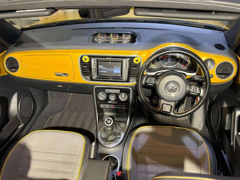 Used Volkswagen Beetle 2017 for sale - 77505661: Photo 25