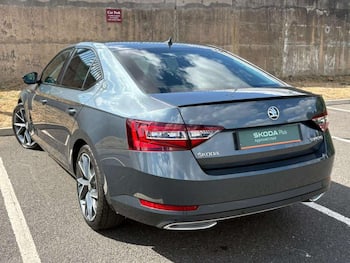 Used Skoda Superb 2017 for sale - 79630469: Photo