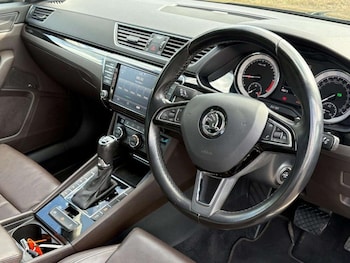 Used Skoda Superb 2015 for sale - 75778873: Photo