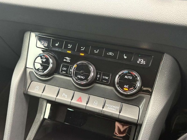 Used Skoda Karoq 2022 for sale - 76265961: Photo 15