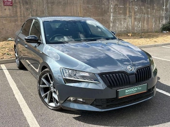 Used Skoda Superb 2017 for sale - 79258645: Photo