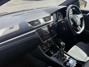 Used Skoda Superb 2017 for sale - 79258645: Photo
