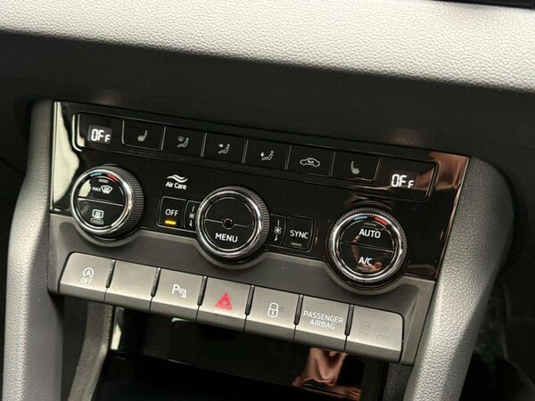 Used Skoda Karoq 2025 for sale - 76261064: Photo 16