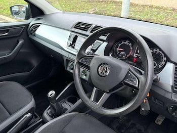 Used Skoda Fabia 2020 for sale - 76394097: Photo