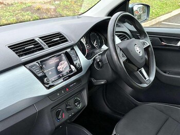 Used Skoda Fabia 2020 for sale - 76394097: Photo