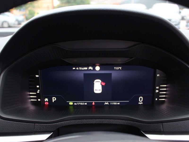 Used Skoda Karoq 2025 for sale - 77025805: Photo 11