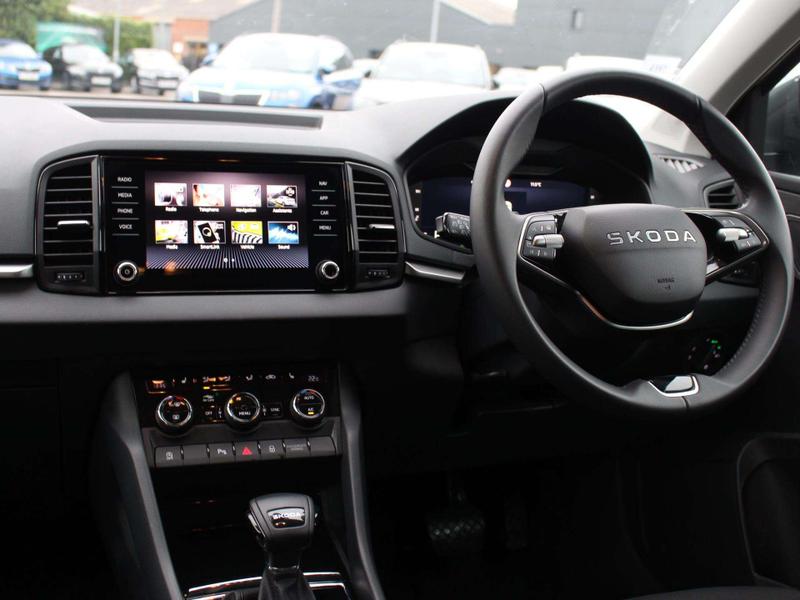 Used Skoda Karoq 2025 for sale - 77025805: Photo 2