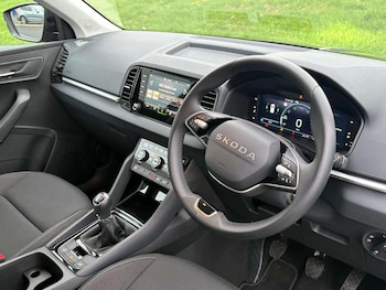 Used Skoda Karoq 2025 for sale - 77138185: Photo