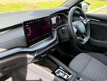 Used Skoda Octavia 2025 for sale - 78350780: Photo